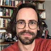 englischsprachiger Gitarrenlehrer für Kinder und Erwachsene